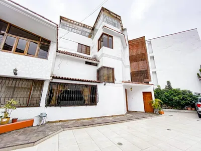 Venta de Casa en San Borja - Lima 5 Dormitorios