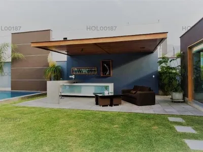 Casa en venta · Calle Jose Leon Barandiaran N 5, La Molina · 1175 m², 4 dorm.