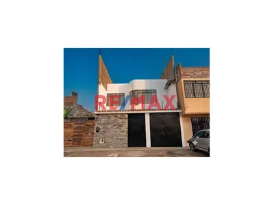 🏡 ¡Casa En Alquiler De 2 Pisos En Carabayllo! 🌿  Ubicación Estratégica Y Máxima Tranquilidad Para Tu Familia.
