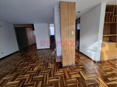 Alquilo Linda Y Amplia Casa Para Empresas – La Señorial, Cayma
