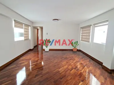 🏡✨ ¡Alquiler De Amplio Departamento En Jesús María! ✨🏡
