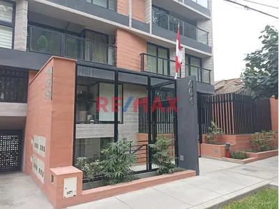 Se Alquila Lindo Duplex De Extreno Con Areas Verdes