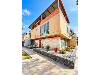 Alquiler 120 M² En 1Er Piso – Vivienda U Oficina A Puerta Cerrada – San Roque, Surco – S/.3,500
