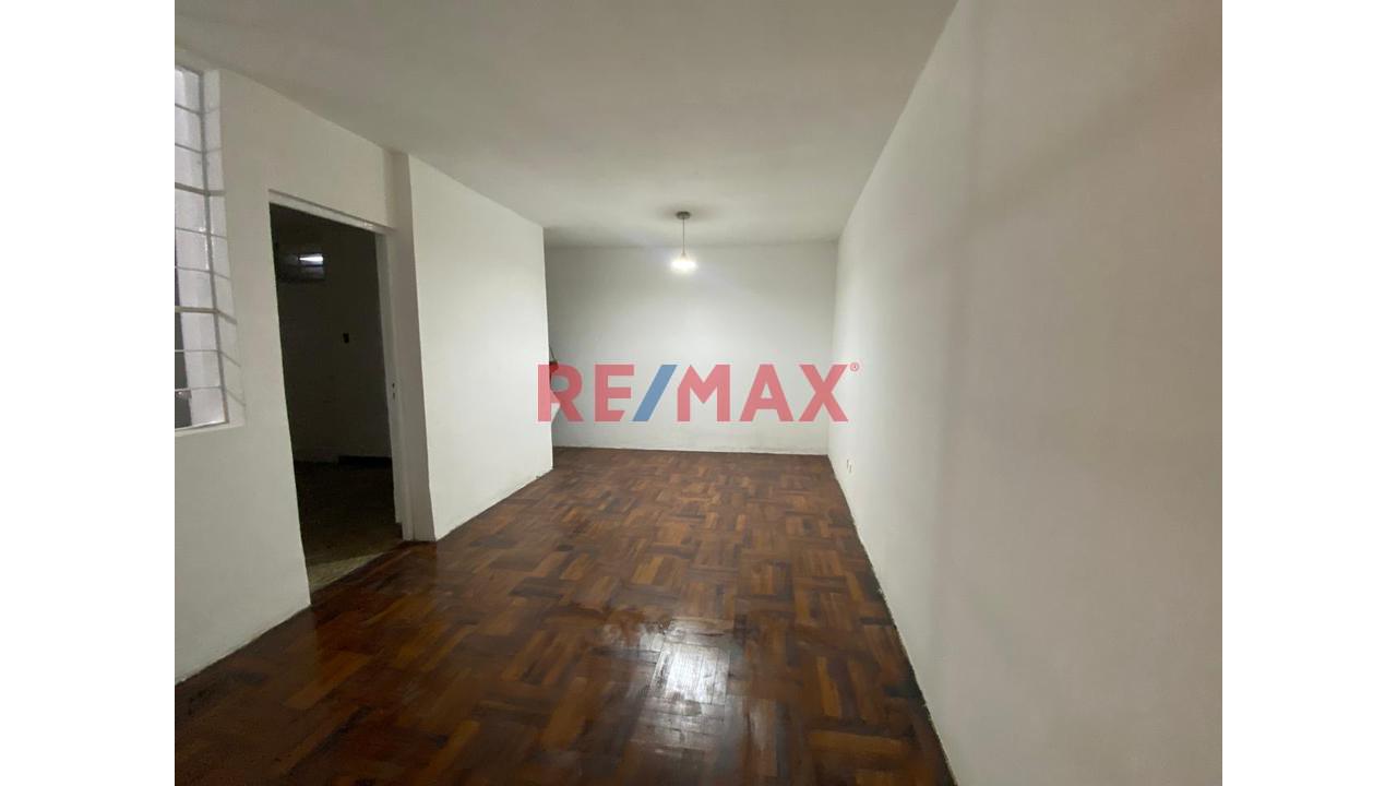 Venta De Departamento, Primer Piso
