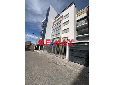 Se Alquila Amplio Dpto. Amoblado En Urb Privada Michell En Cerro Colorado,