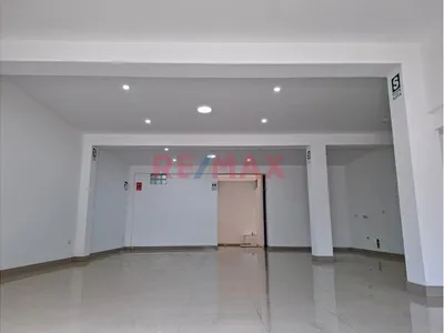 Local Comercial En Alquiler En Primer Piso En Urb. La Ensenada 3Era Etapa - Chiclayo