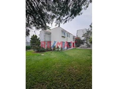 🏡 Venta Casa Moderna En 999 M² En Sol De La Molina
