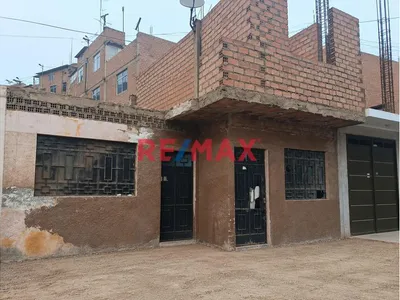 Casa Como Terreno En Venta - Puente Piedra