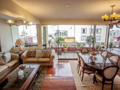 Venta de Departamento en Santiago de Surco - Lima 3 Dormitorios