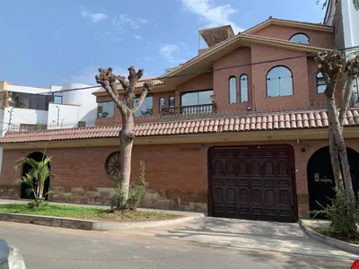 Venta de Casa en La Molina - Lima 6 Dormitorios