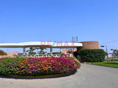 Venta De Terreno 90M2 - Frente A Parque - A Precio De Ocasion Urb. Casa Blanca