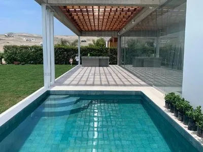 Venta de Casa de Playa en Asia - Cañete 5 Dormitorios