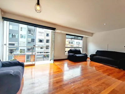 Venta de Departamento en Santiago de Surco - Lima 3 Dormitorios 