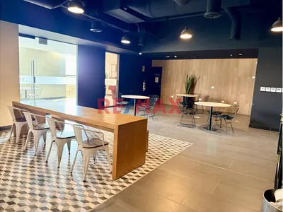 ¡En Venta! Oficina De Estreno En Exclusivo Centro Empresarial Time – Surco