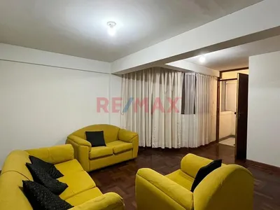 Departamento En Alquiler-5To Piso