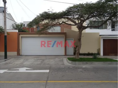 Vive En Urb. Los Rosales De Surco - Bien Ubicado , Elegante , Confortable Y Con Gran Estilo