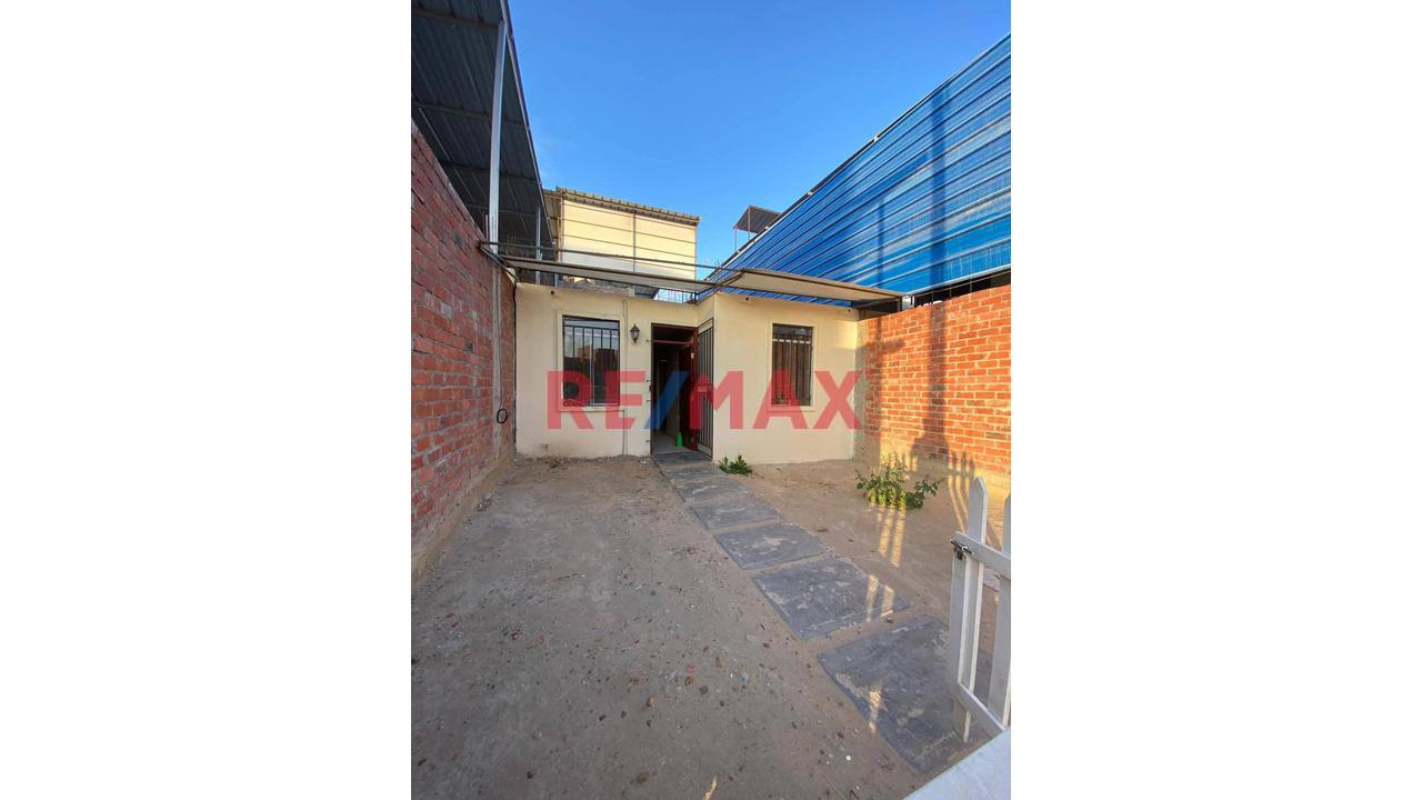 Venta De Casa En Urb La Planicie Etapa I Mz C2 Lote 35
