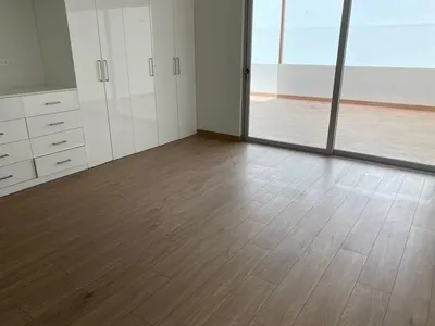 Venta de Departamento en Santiago de Surco - Lima 4 Dormitorios