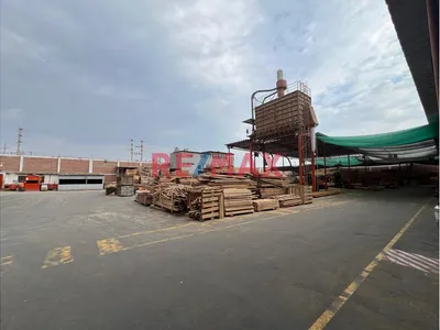 Venta De Local Industrial En Huertos De Villena, Lurin