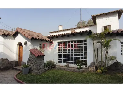 Casa Venta Chaclacayo En La Plaza Principal - Con Licencia