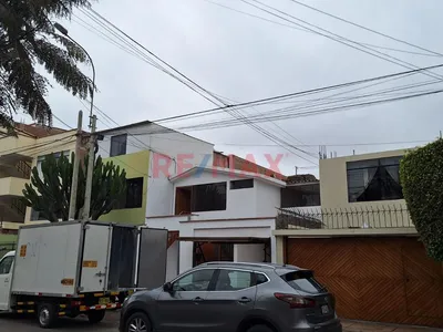 ¡Casa En Alquiler En La Urbanización Los Cedros De Villa, Chorrillos!