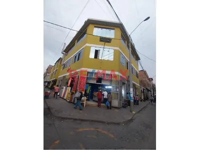 Se Alquila 3Er Piso  Salon