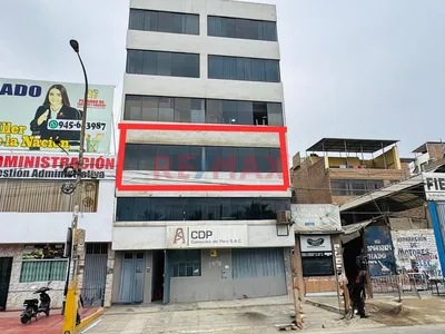 Se Alquila Local Comercial Frente Al Real Plaza De Pro Los Olivos