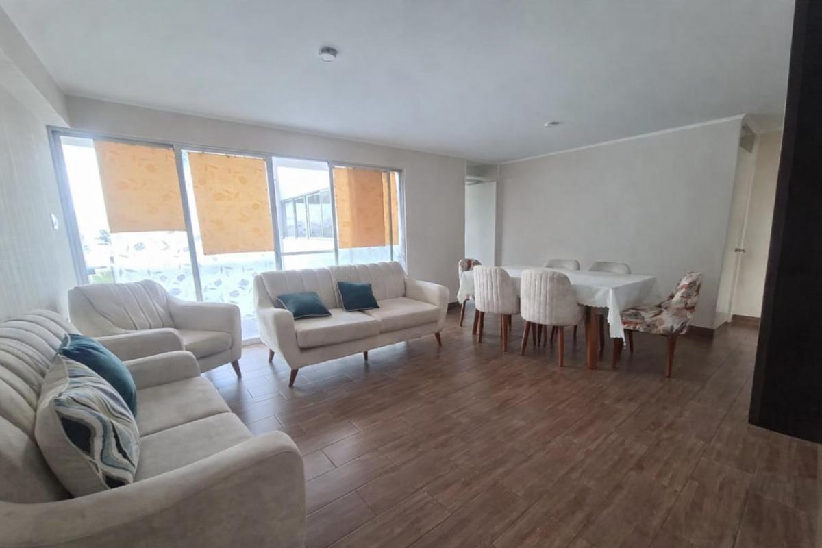 Venta de Departamento en Ate - Lima 3 Dormitorios 
