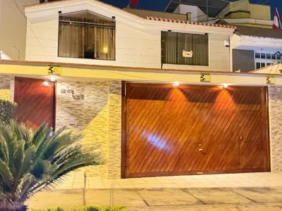 Venta de Casa en La Molina - Lima 5 Dormitorios