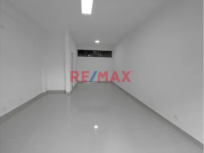 Se Alquila Local Comercial En La Av. La Marina, Pueblo Libre