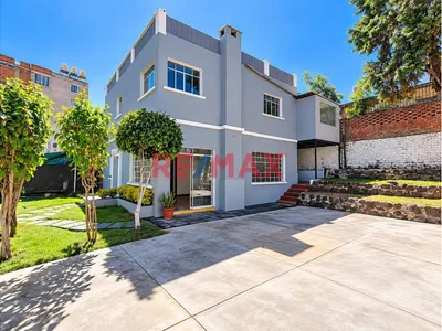 Casa Comercial En Alquiler - Vallecito