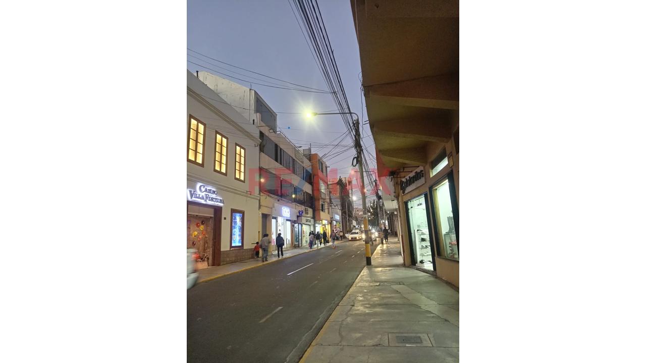 🏢 Alquiler De Local Comercial En Av. San Martín – Tacna