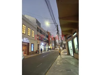 🏢 Alquiler De Local Comercial En Av. San Martín – Tacna