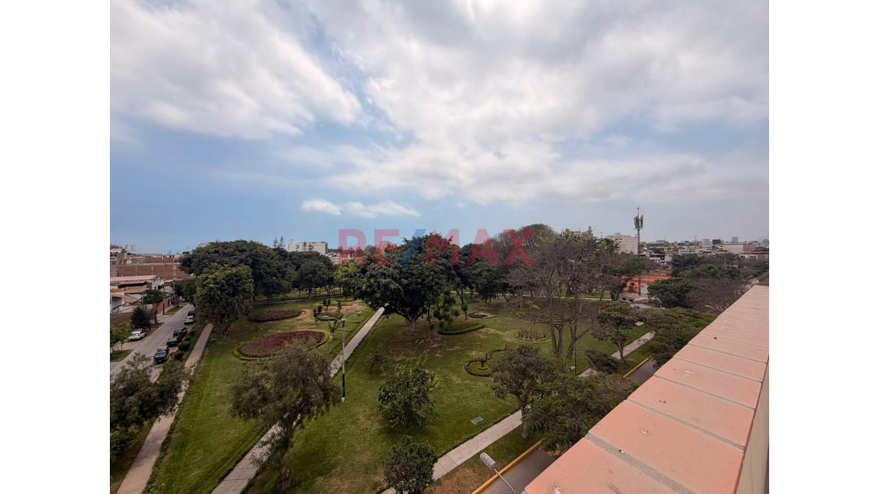 Departamento Duplex Frente A Parque En Surco