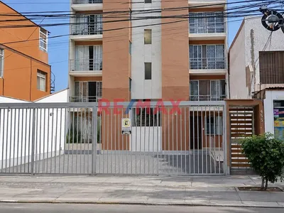 🏡 ¡Departamento En 1Er Piso En San Miguel!  | Excelente Ubicación