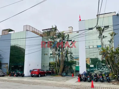 Se Alquila Local Comercial En Miraflores
