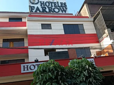 Venta De Casa De 4 Pisos En San Juan De Lurigancho