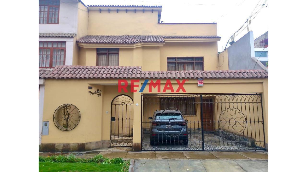 Vendo Hermosa Casa En Mayorazgo, Ate