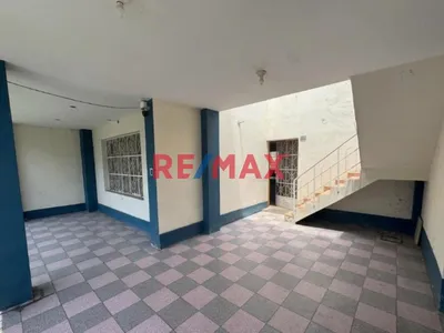 ¡Atención Empresas! Se Alquila Amplia Casa De 2 Pisos En Urb. San Andrés I Etapa, Trujillo - A Una Cuadra De La Av. Juan Pablo - $2,000