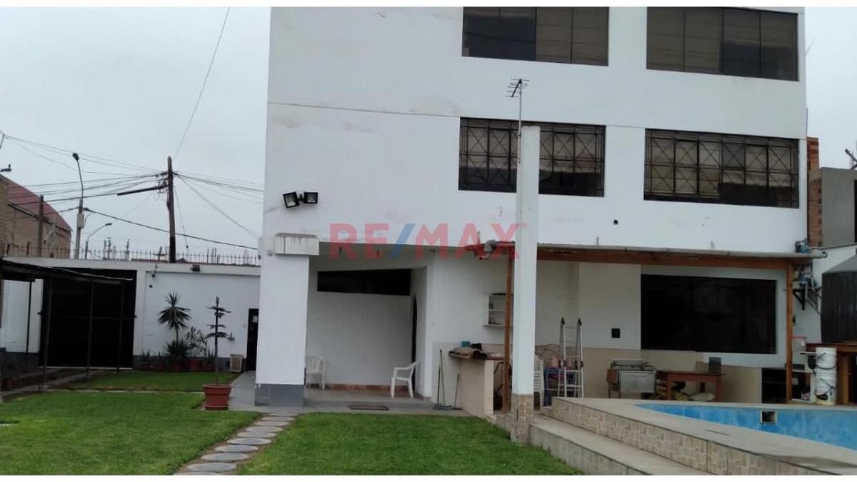 Venta de Casa en Puente Piedra - Lima 6 Dormitorios 