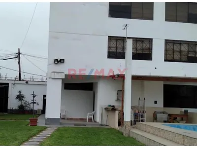 Venta de Casa en Puente Piedra - Lima 6 Dormitorios 