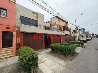 Departamento De 208 M² En Venta – La Perla Alta!