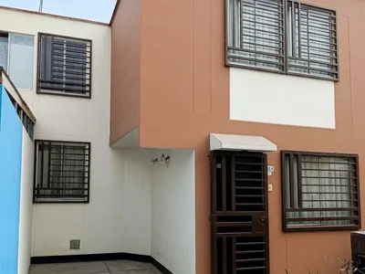 Venta de Casa 2 pisos y estacionamiento-Condominio Cerrado Casa 3 dorm. 82 m²