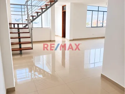 Dúplex De 148 M² Frente A Parques En San Martín De Porres