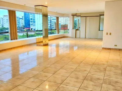 Venta de Departamento en Miraflores - Lima 3 Dormitorios