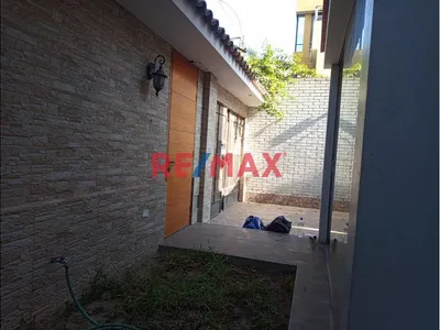 Vendo Hermosa Casa En Alfredo Mendiola -Los Olivos