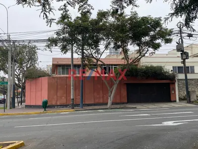 Oportunidad Única! En Venta Casa Como Terreno – 500 M² – San Isidro