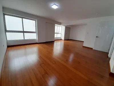 Venta de Departamento en Miraflores - Lima 3 Dormitorios
