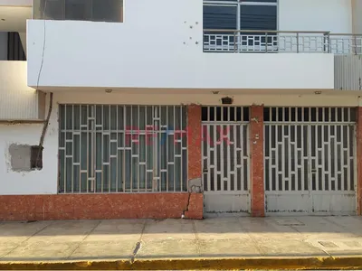 Alquilo Local Comercial Amplio (1,267 M2) En El Centro De Camana