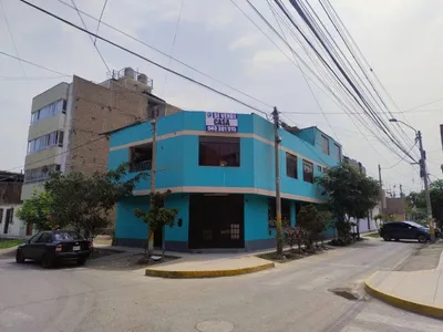 Venta de Casa en Comas - Lima 12 Dormitorios 